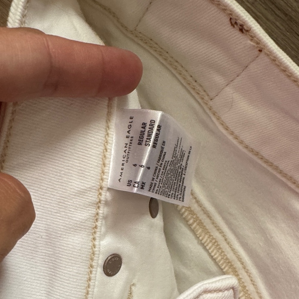 American Eagle Outfitters Cream Flare Women’s Jeans - Picture 3 of 5